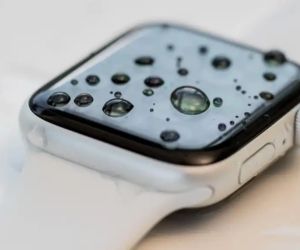 apple watch Liquid Damage
